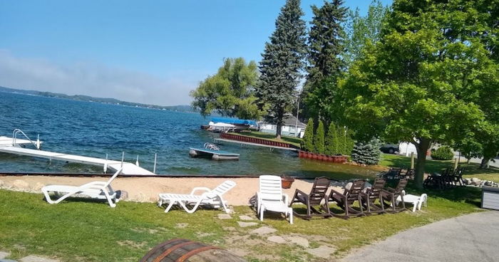 Portage Lake Motel (Wissners Motel, Sprengers Lakeview Motel) - Web Listing
